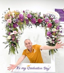 Standee chụp hình